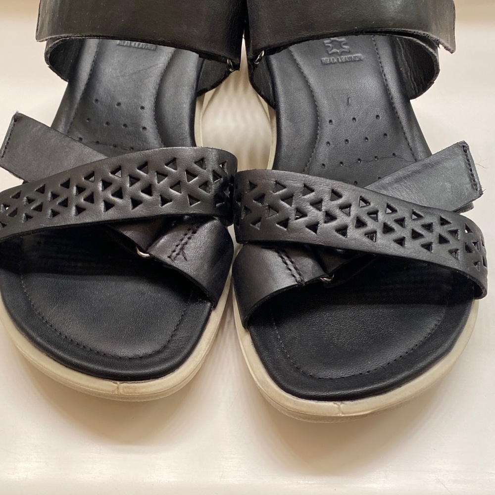 ECCO Felicia Women’s Black Leather Slide Sandals Size 40 - Picture 4 of 10